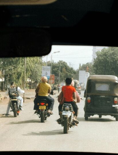 Gendered Experiences of Informal Transport in Zimbabwe